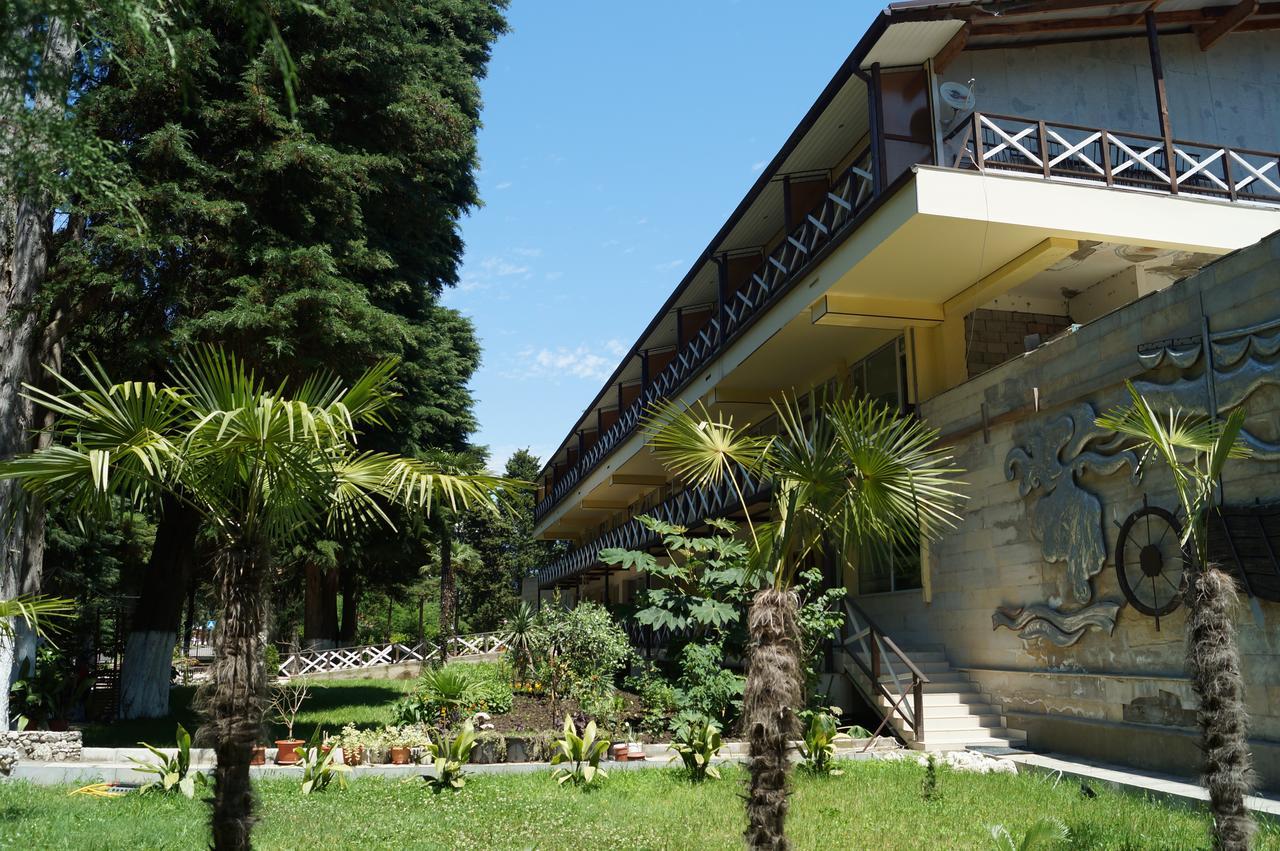 Pitsunda Hotel 외부 사진
