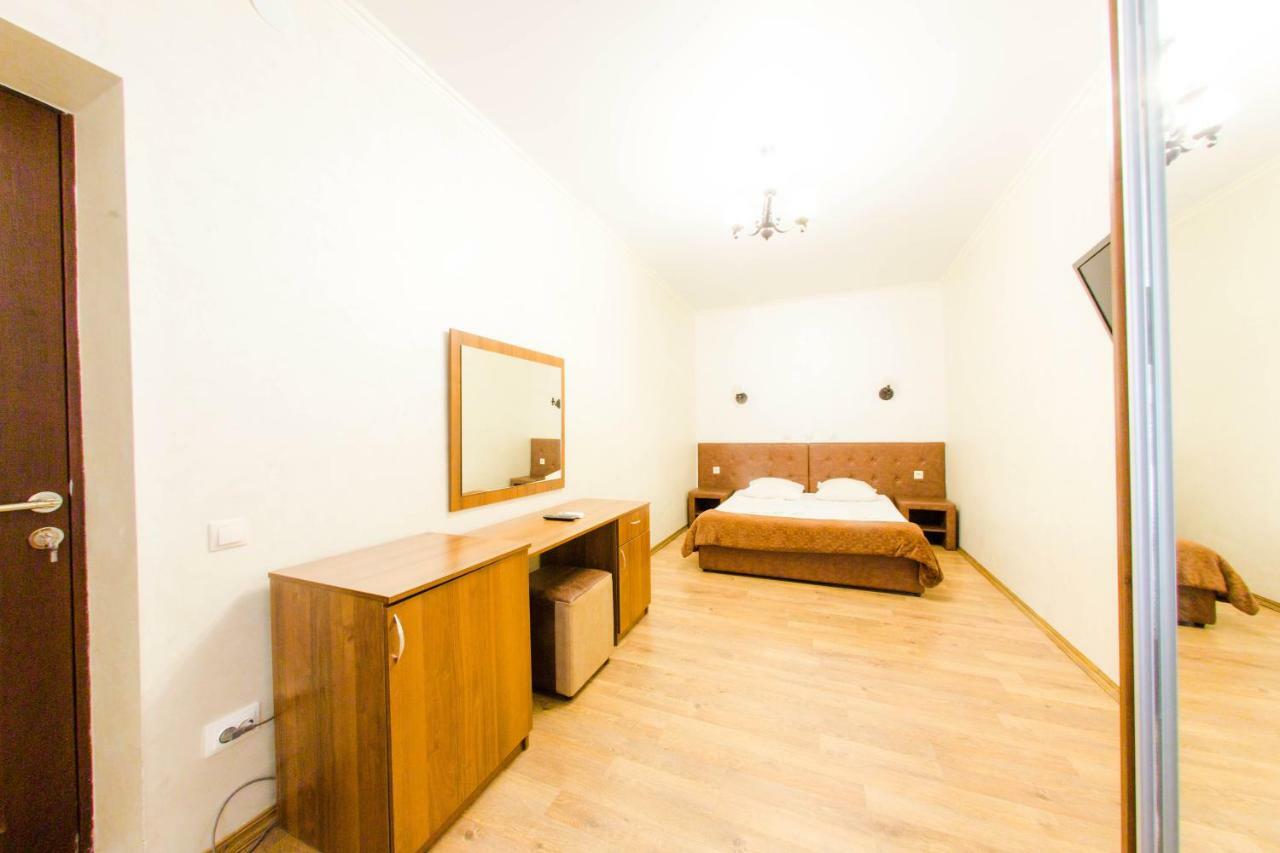Pitsunda Hotel 외부 사진